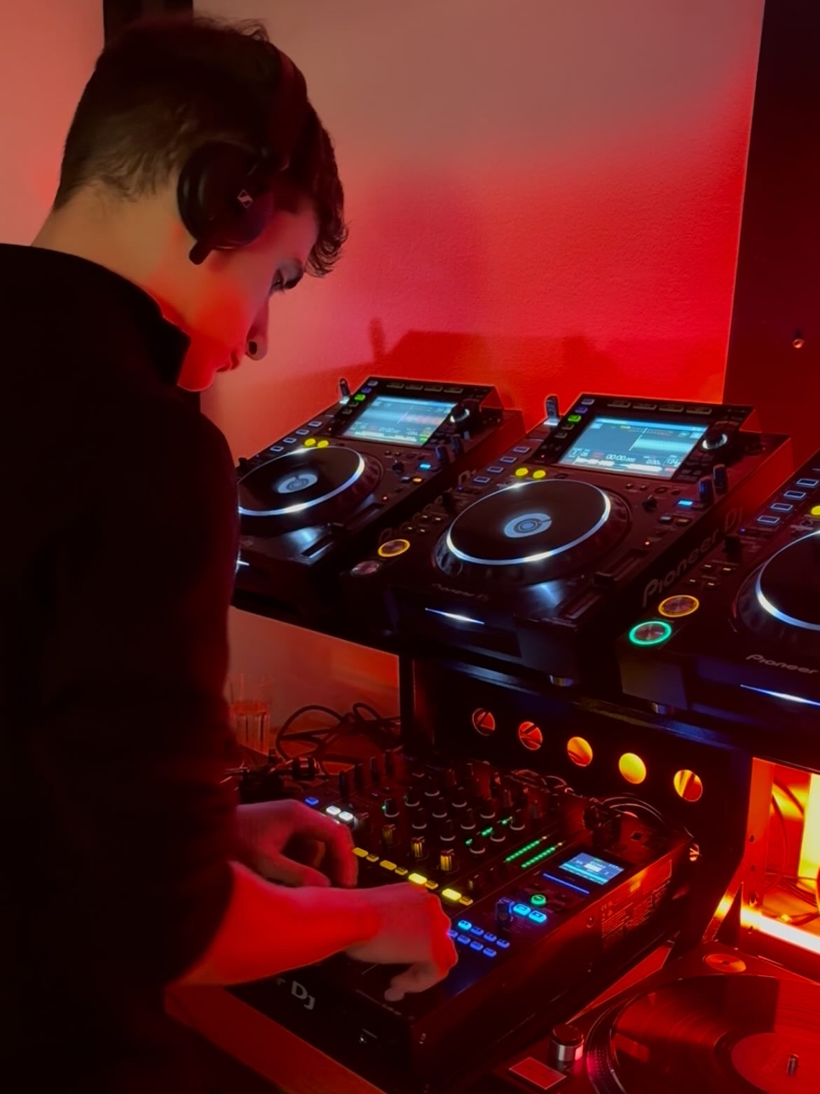 Daniel Borbely DJing at an event